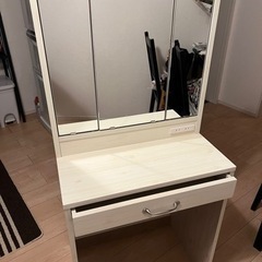 ドレッサー