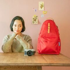 撮影・登山・タウンユースにも！アウトドアリュック(レッド)の画像