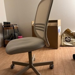 ほぼ新品！仕事用イスの画像