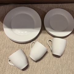 コストコ食器セット 計9セット マグカップ3 お皿(大)3 (中)3の画像