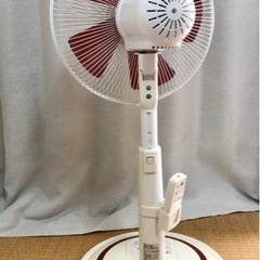 首振り機能が故障した扇風機の画像