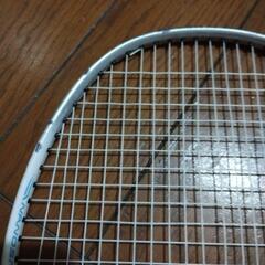 バドミントンラケットの画像