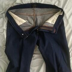 未使用品メンズジーンズの画像