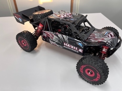 ハイテックの1/12スケールRCカー エクスプローラー