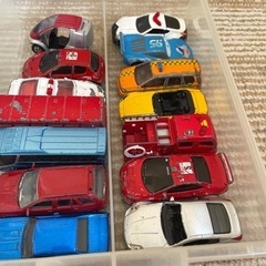 トミカ　ミニカーの画像