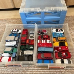 トミカ　ミニカーの画像