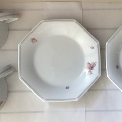 ノリタケのすごく可愛いカップ&ソーサー3客　綺麗（未使用に近い）の画像