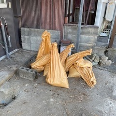 川砂、土を引き取っていただきたいです。