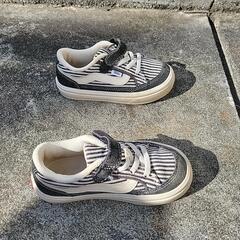 VANSスニーカー　17cmの画像