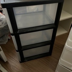 衣装ケースの画像