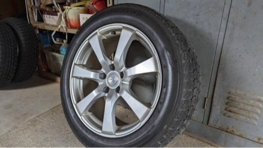 スタッドレス　アルミ付き　225/55R18  ダンロップ