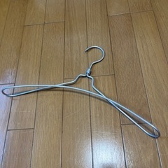 スタイリッシュアルミハンガーの画像