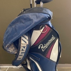 ミズノ　ゴルフバッグとクラブ5本！