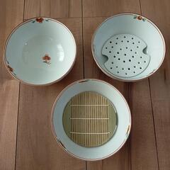 お値下げ中！新品未使用品♡　たち吉 三ツ鉢揃(水切り皿・竹すのこ付)の画像