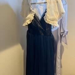 取引中ドレス　sサイズの画像