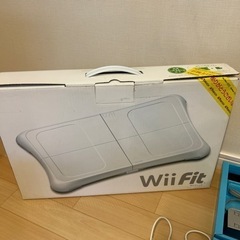 Wii, Wiifit, ソフト４点の画像