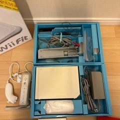 Wii, Wiifit, ソフト４点の画像