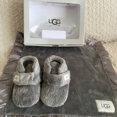 UGGベビーシューズ