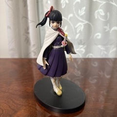 栗花落カナヲ フィギュアの画像