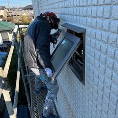 【正社員/未経験OK】建物のメインを造る！ガラス工施工管理【日給1万円以上】の画像