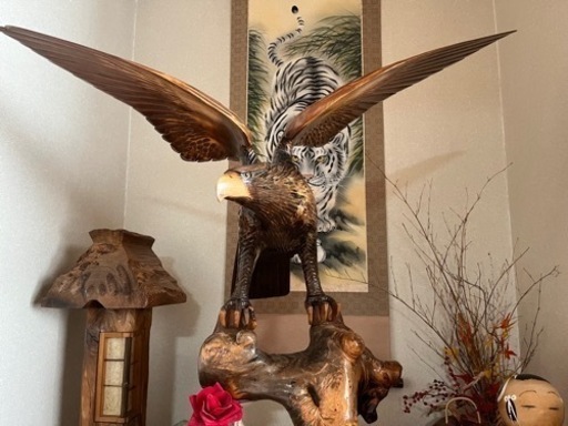 値下げしました！木彫りの鷲