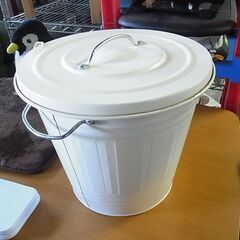 IKEA　イケア　KNODD　クノッド　フタ付きゴミ箱　ホワイト...