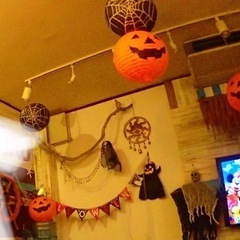 10/30引取り限定【ハロウィングッズ】パーティ飾り　タペストリーなどの画像