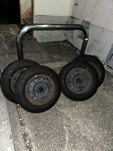 ほぼ新品 145/80R13 スタッドレスタイヤ