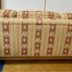 アンティーク調　3人掛けソファの画像