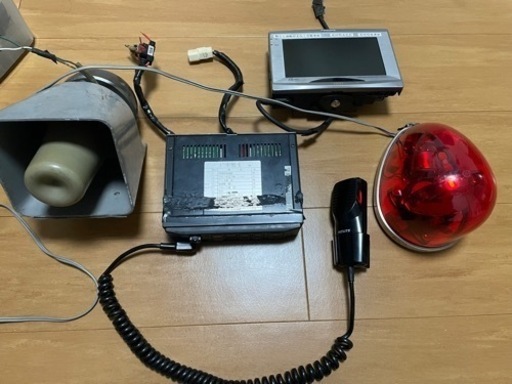 パトライト　サイレンアンプ　パトランプ　カーロケ操作機　カーロケ風ナビセット