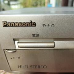 【値下げしました】VHSビデオデッキ Panasonic HV-NV5 2001年製の画像