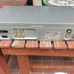 【値下げしました】VHSビデオデッキ Panasonic NV-HV90B-Sの画像
