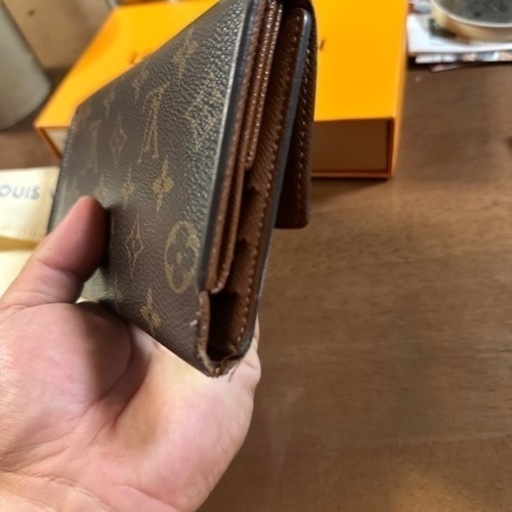 ヴィトン財布