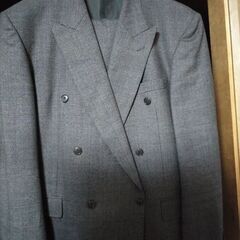 ダブルのスーツネーム入り３L相当