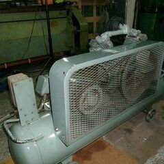 日立　レシプロコンプレッサー　2.2KW　3馬力　エアーコンプレッサー　エアー機器　コンプレッサの画像