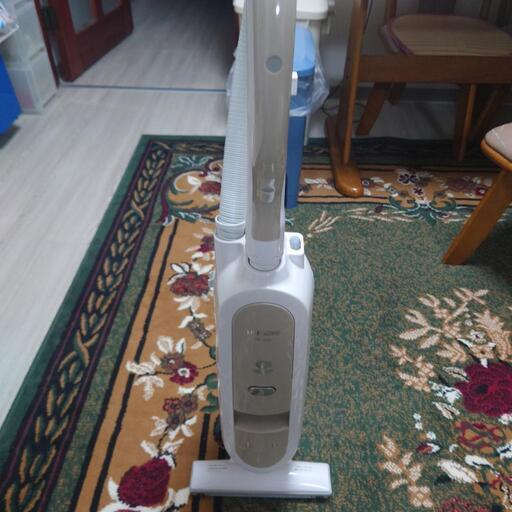 日立　スティック型掃除機