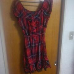 ダンボール一箱分の可愛いお洋服。の画像
