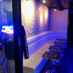 新宿の路面店イケてるBarで楽しく一緒に働きませんか？の画像