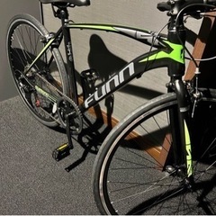 《未使用》自転車 クロスバイク シマノ製 700×28c【GT100】の画像