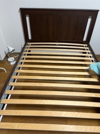 IKEA 製　セミダブルベード