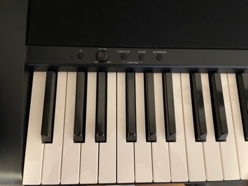 電子ピアノ　KORG B1