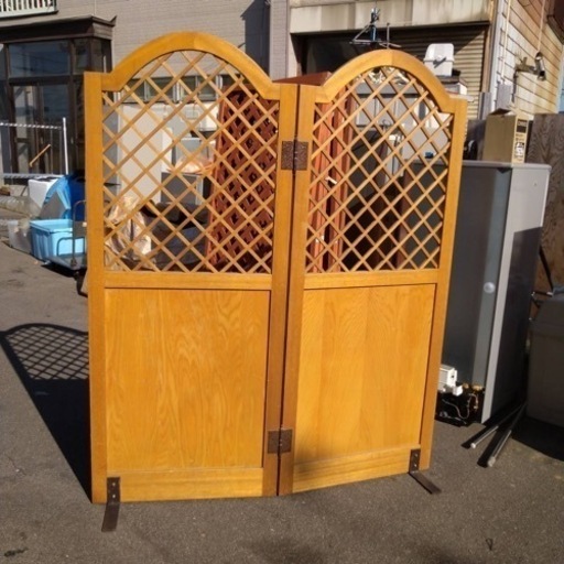 万代店　衝立　木製