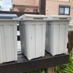 屋外用ゴミ箱