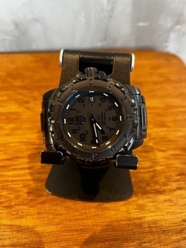 電池交換済　ルミノックスF117ナイトホーク6400腕時計メンズ黒ブラックアウト
