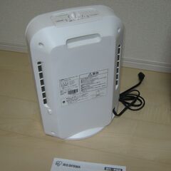 IRIS OHYAMA セラミックファンヒーターの画像