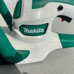 [再値下げしました] makita マキタ MUH3653 生垣バリカンの画像