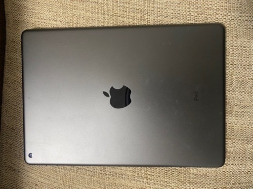 ipad 第7世代128GB (キーボードケース付き)