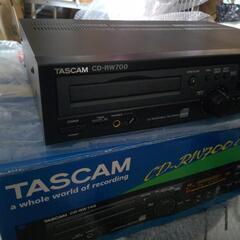 希少！CD 録音TASCAM　CD-RW700 本体　元箱のみ　あまり使用してない為、程度良の画像
