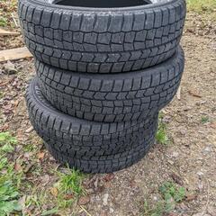 DUNLOPスタッドレスタイヤ 195/65R15 