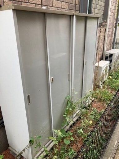 屋外　物置　2個セット